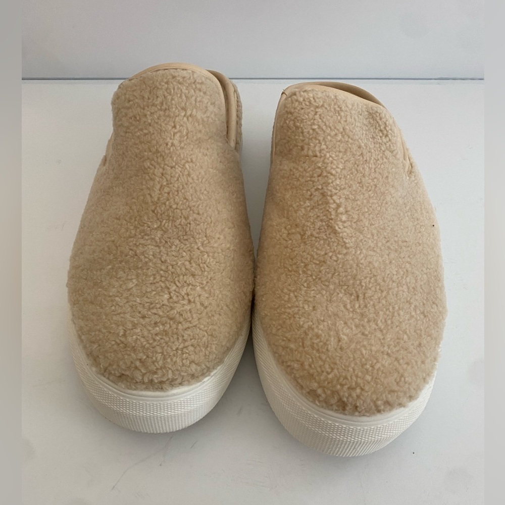 Dolce Vita Women Rush Plush Slip On Sneakers Size 8.5M - Picture 2 of 9